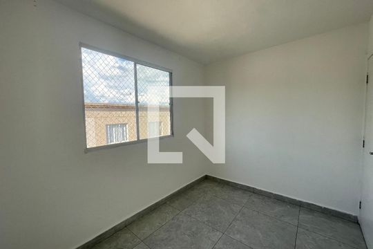 Quarto 2 de apartamento para alugar com 2 quartos, 39m² em Jardim Petropolis, Cotia