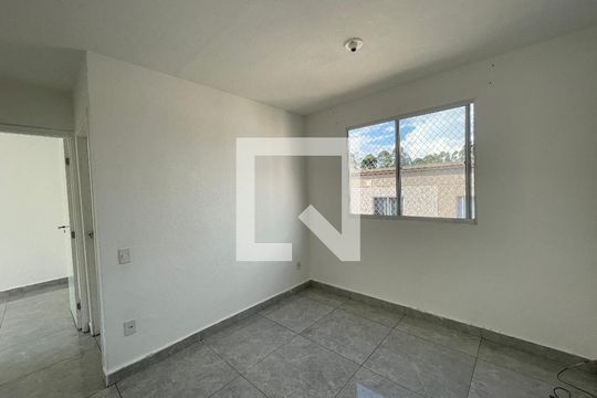 Quarto 1 de apartamento para alugar com 2 quartos, 39m² em Jardim Petropolis, Cotia