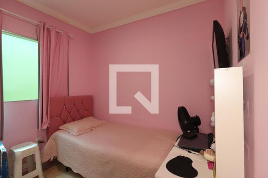Quarto 2 de casa para alugar com 3 quartos, 300m² em Vila Mazzei, Santo André