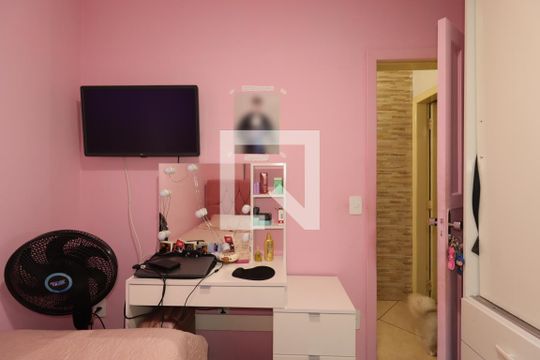 Quarto 2 de casa para alugar com 3 quartos, 300m² em Vila Mazzei, Santo André