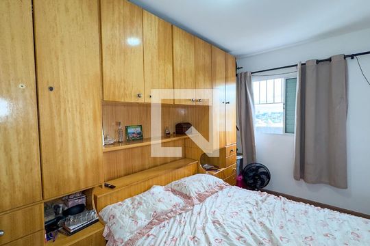 Quarto 1 de apartamento à venda com 2 quartos, 48m² em Jardim Iracema, São Paulo