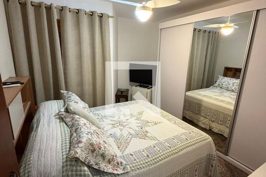 Quarto de casa à venda com 2 quartos, 68m² em Jardim Paraiso, São Paulo