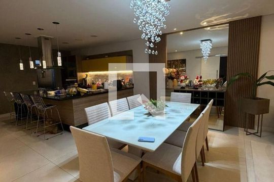 Casa à venda com 4 quartos, 319m² em Jardim Promeca, Várzea Paulista