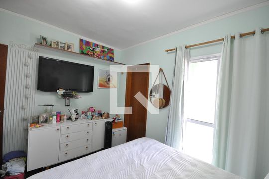 Suíte 1 de casa à venda com 3 quartos, 150m² em Vila Constança, São Paulo