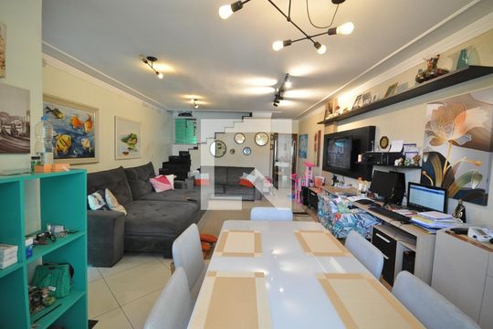 Sala de casa à venda com 3 quartos, 150m² em Vila Constança, São Paulo