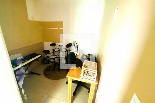 Casa à venda com 3 quartos, 110m² em Itaquera, São Paulo