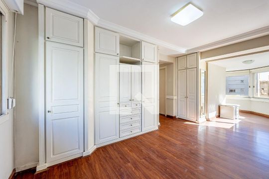Quarto 3 de apartamento para alugar com 4 quartos, 275m² em Bela Vista, Porto Alegre