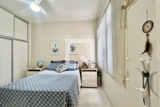 Suite  de apartamento para alugar com 3 quartos, 100m² em Ipanema, Rio de Janeiro