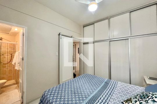 Suite  de apartamento para alugar com 3 quartos, 100m² em Ipanema, Rio de Janeiro