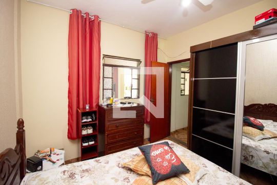 Quarto 1 de casa à venda com 5 quartos, 190m² em Parque Maracana, Contagem
