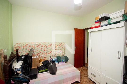 Quarto 2 de casa à venda com 5 quartos, 190m² em Parque Maracana, Contagem