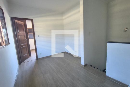 Quarto de casa à venda com 2 quartos, 160m² em Santa Efigênia, Belo Horizonte