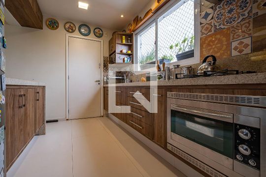 Sala/Cozinha de apartamento à venda com 3 quartos, 100m² em Pinheiros, São Paulo