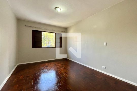 Suite de casa para alugar com 3 quartos, 250m² em Vila Mascote, São Paulo