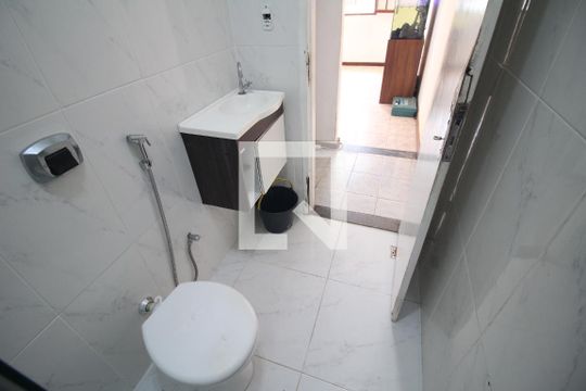 Banheiro de casa à venda com 3 quartos, 86m² em Diamante, Belo Horizonte
