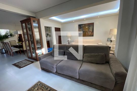 Sala de apartamento à venda com 3 quartos, 180m² em Cruzeiro, Belo Horizonte