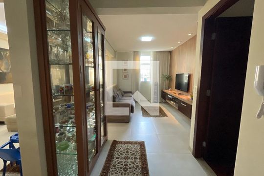 Sala de apartamento à venda com 3 quartos, 180m² em Cruzeiro, Belo Horizonte