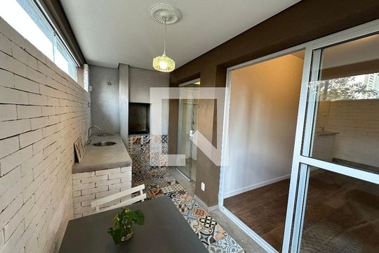 Varanda da Sala de apartamento para alugar com 2 quartos, 78m² em Empresarial 18 do Forte, Barueri