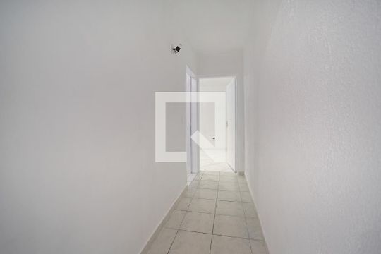 Corredor de casa à venda com 3 quartos, 100m² em Vila Nhocuné, São Paulo
