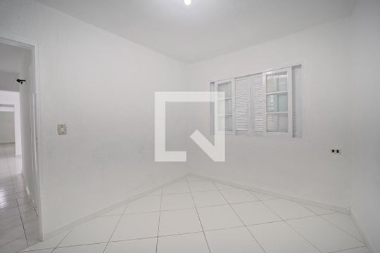 Quarto 2 de casa à venda com 3 quartos, 100m² em Vila Nhocuné, São Paulo