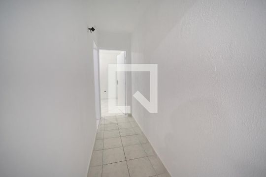 Corredor de casa à venda com 3 quartos, 100m² em Vila Nhocuné, São Paulo