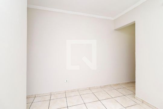 Casa 1 - Sala de casa à venda com 4 quartos, 88m² em Conjunto Residencial José Bonifácio, São Paulo