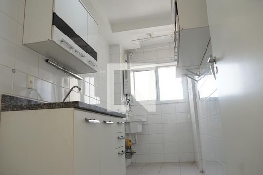 Cozinha de apartamento para alugar com 2 quartos, 55m² em Centro, Guarulhos