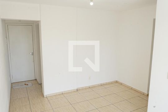Sala de apartamento para alugar com 2 quartos, 55m² em Centro, Guarulhos