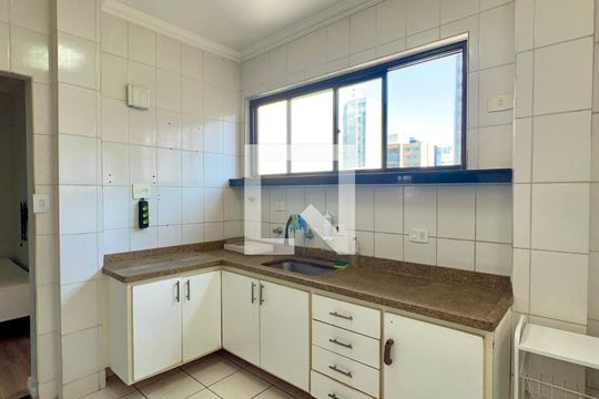 Cozinha de apartamento para alugar com 2 quartos, 81m² em Vila Mariana, São Paulo