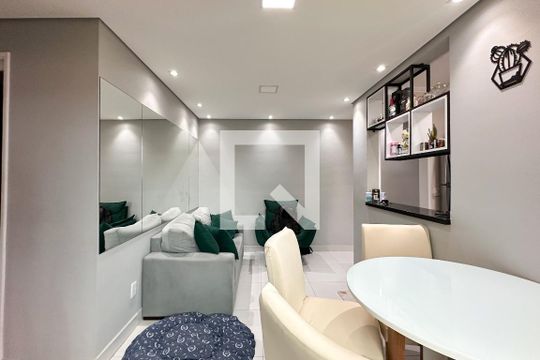 Sala de apartamento à venda com 3 quartos, 60m² em Parque Santo Antonio, São Bernardo do Campo