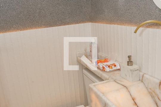 Lavabo de apartamento à venda com 3 quartos, 110m² em Água Branca, São Paulo