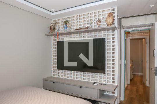 Suíte de apartamento à venda com 3 quartos, 110m² em Água Branca, São Paulo