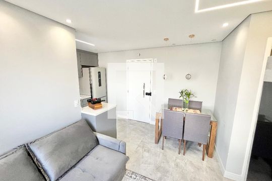 Sala/Cozinha de apartamento à venda com 2 quartos, 41m² em Vila Nova Cachoeirinha, São Paulo