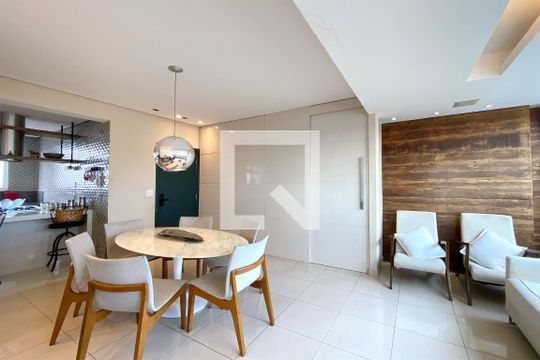 Sala de apartamento à venda com 4 quartos, 230m² em Sagrada Família, Belo Horizonte