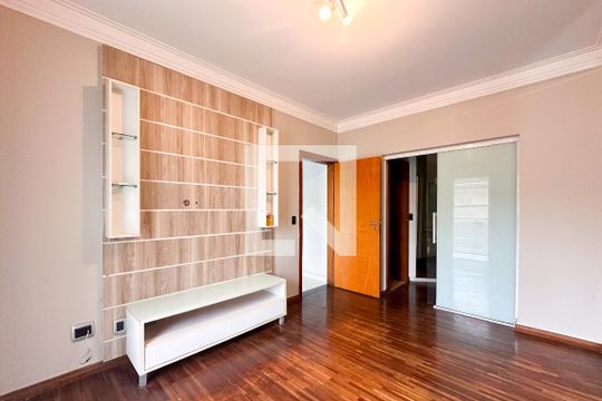 Suíte 1 de casa para alugar com 4 quartos, 325m² em Parque dos Passaros, São Bernardo do Campo