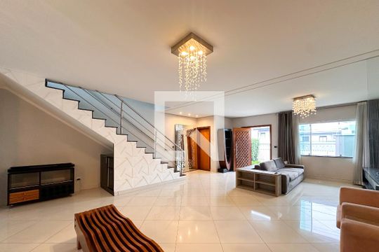 Sala de Jantar de casa para alugar com 4 quartos, 325m² em Parque dos Passaros, São Bernardo do Campo
