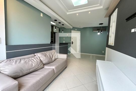 Sala de apartamento para alugar com 3 quartos, 76m² em Agronômica, Florianópolis