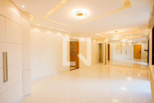 Apartamento para alugar com 3 quartos, 180m² em Vila Valparaíso, Santo André