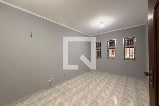 Sala de casa para alugar com 3 quartos, 191m² em Parque das Nações, Santo André