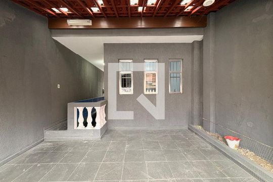 Varanda de casa para alugar com 3 quartos, 191m² em Parque das Nações, Santo André