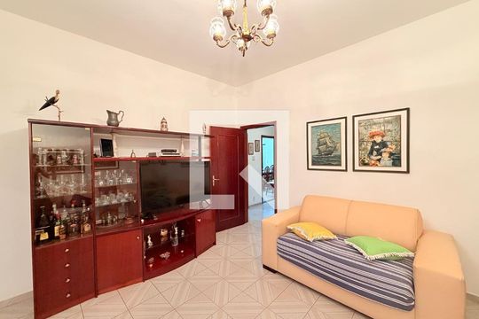 Sala de casa à venda com 3 quartos, 237m² em Vila Campos Sales, Jundiaí