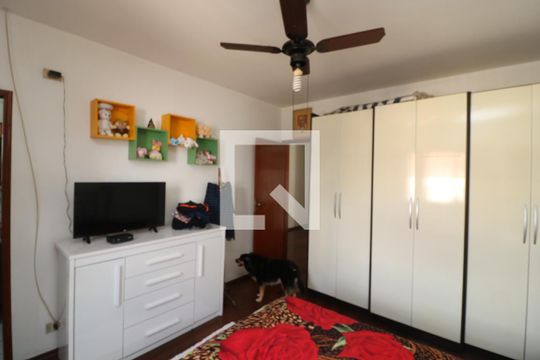 Suite de casa para alugar com 3 quartos, 190m² em Jardim Independência (são Paulo), São Paulo