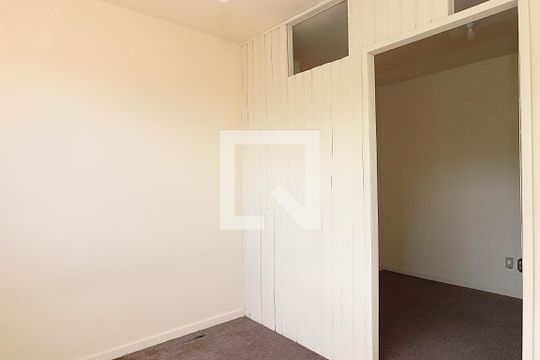 Quarto  de apartamento para alugar com 1 quarto, 35m² em São Sebastião, Porto Alegre