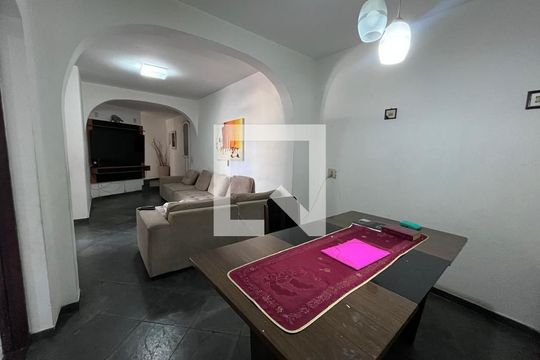 Casa à venda com 4 quartos, 145m² em Vila Progresso, Jundiaí
