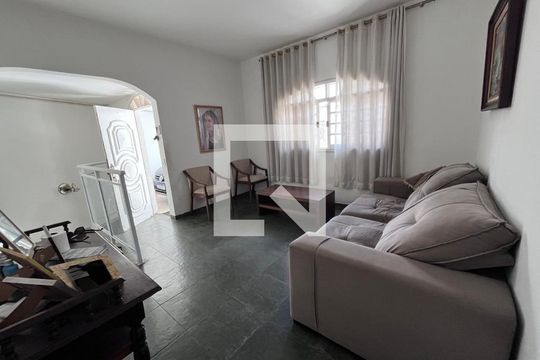 Casa à venda com 4 quartos, 145m² em Vila Progresso, Jundiaí