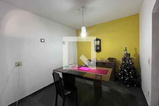 Casa à venda com 4 quartos, 145m² em Vila Progresso, Jundiaí