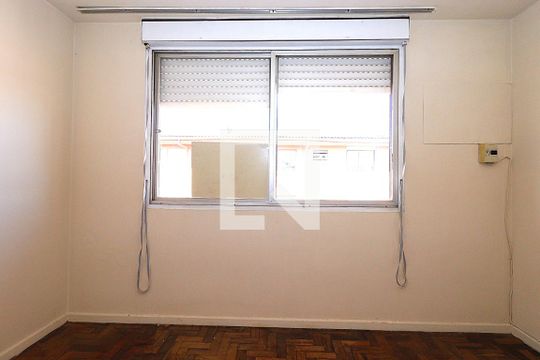 Janela do Espaço conjugado de kitnet/studio à venda com 1 quarto, 35m² em Rubem Berta, Porto Alegre