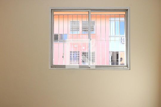 Janela da Sala de apartamento para alugar com 2 quartos, 73m² em São Sebastião, Porto Alegre