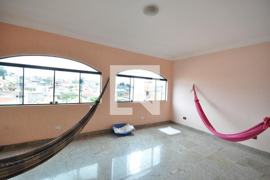 Sala de Estar de casa à venda com 3 quartos, 405m² em Bortolândia, São Paulo