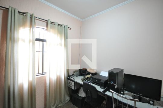 Escritório de casa à venda com 3 quartos, 405m² em Bortolândia, São Paulo